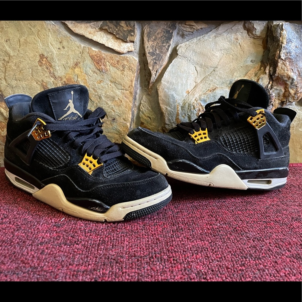 Air Jordan 4 Retro “Royalty”